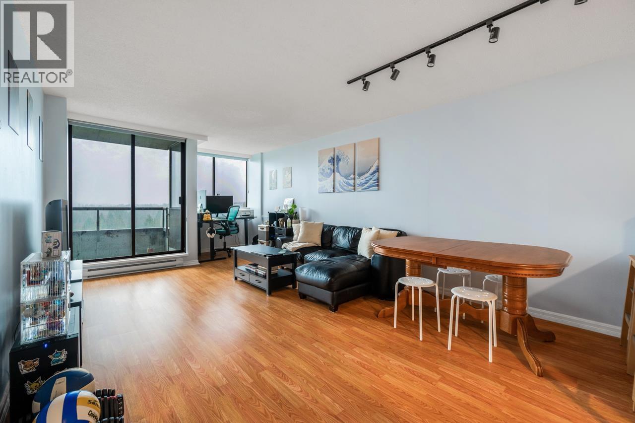 1205 3970 CARRIGAN COURT