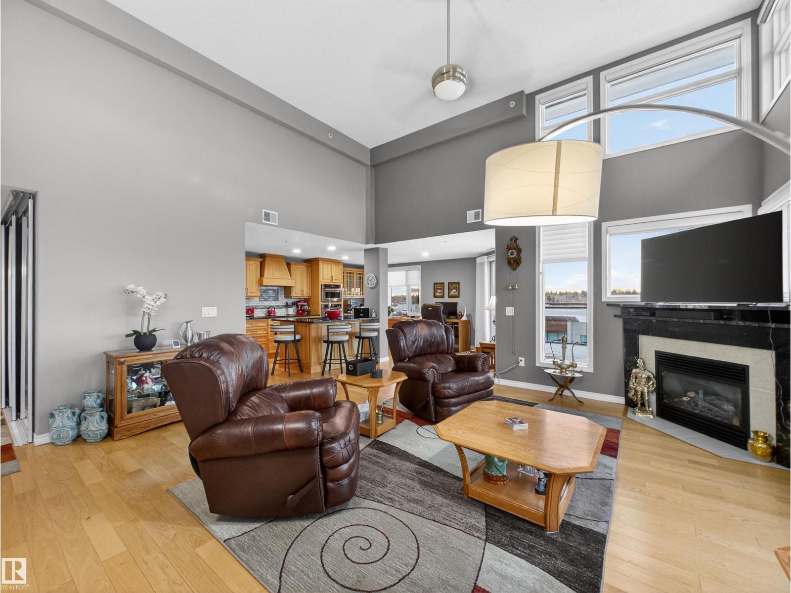 #603 141 FESTIVAL WY