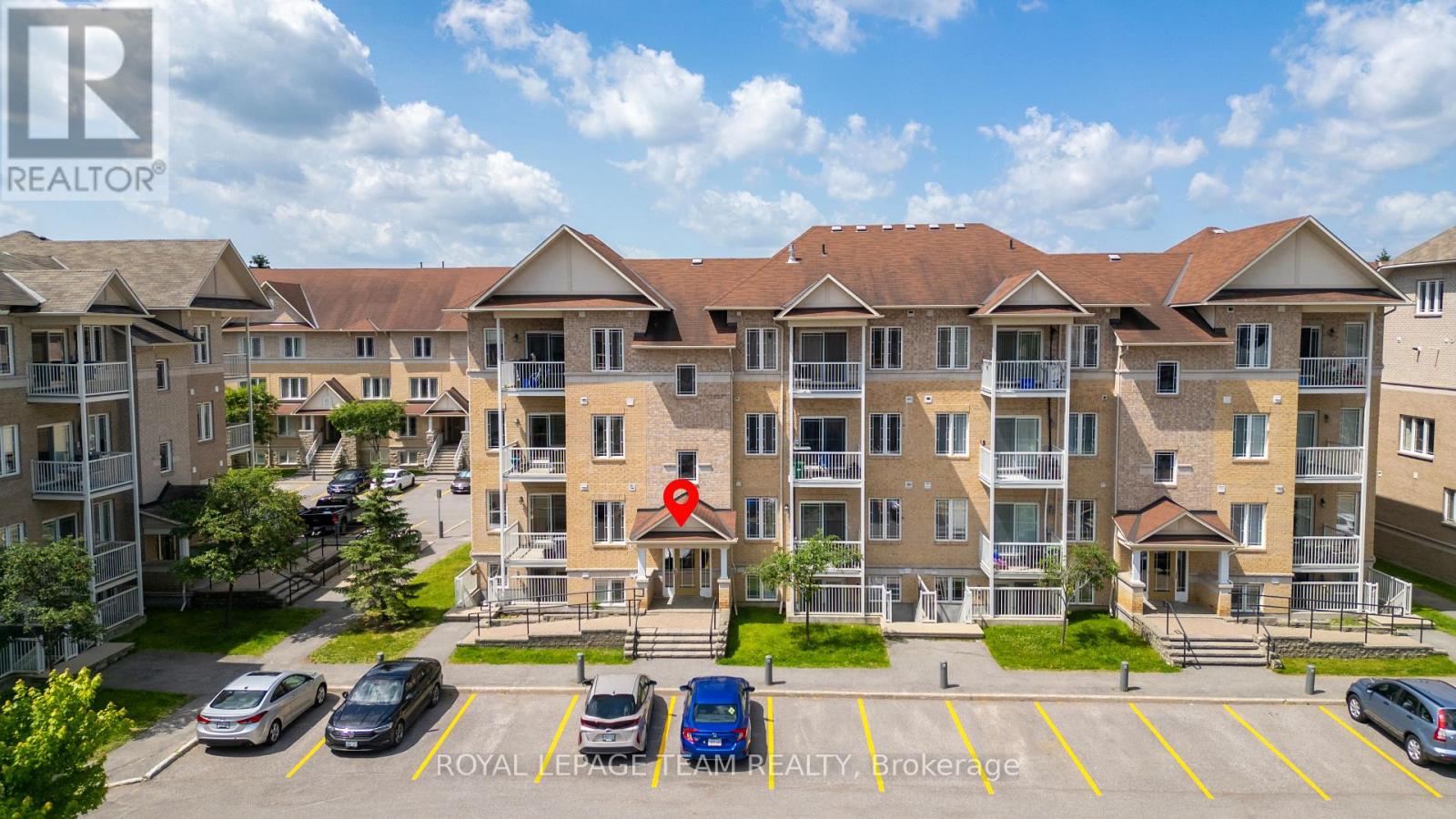 Photo 1 of 27 — 2 - 236 PASEO PRIVATE Unit 2, Ottawa, ON K2G4N7