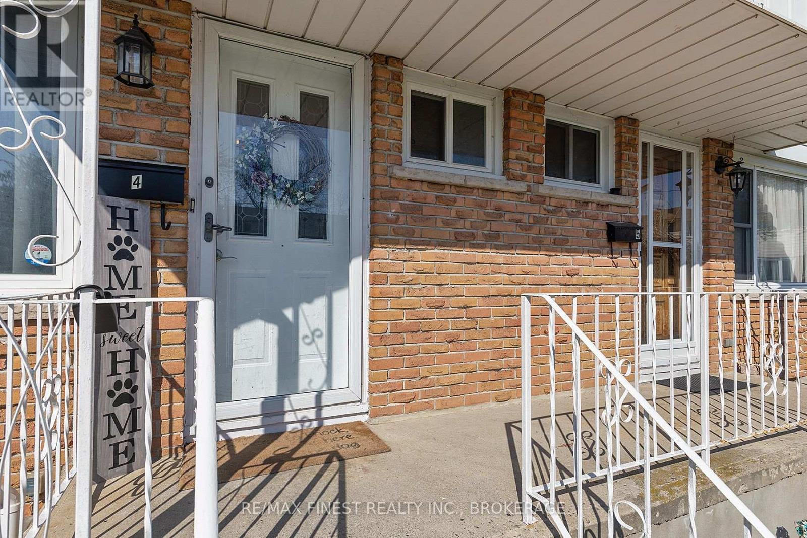 4 - 26 ADDINGTON STREET