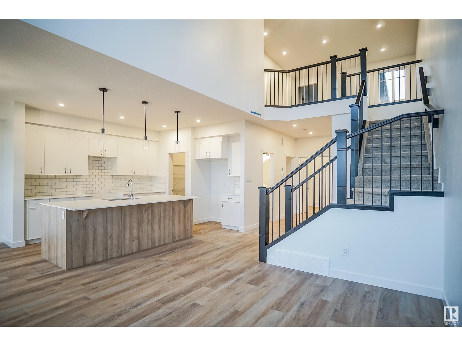 195 Caledon