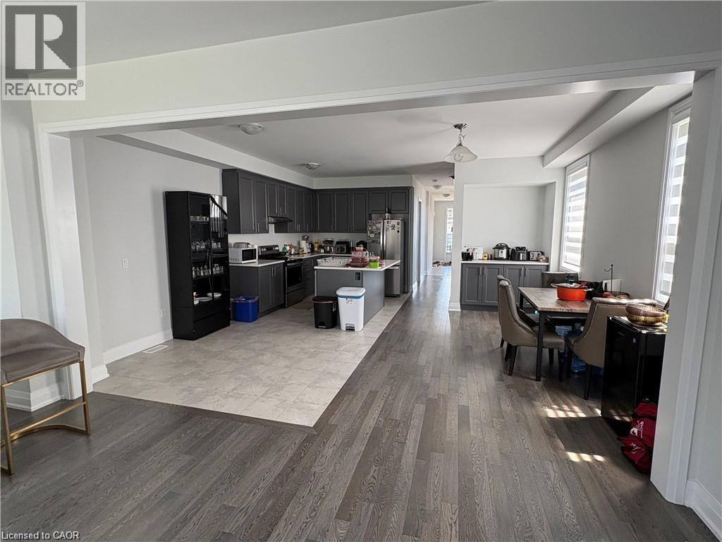 125 COLE TERRACE Terrace