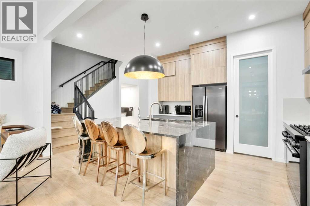 54 Calhoun Crescent NE