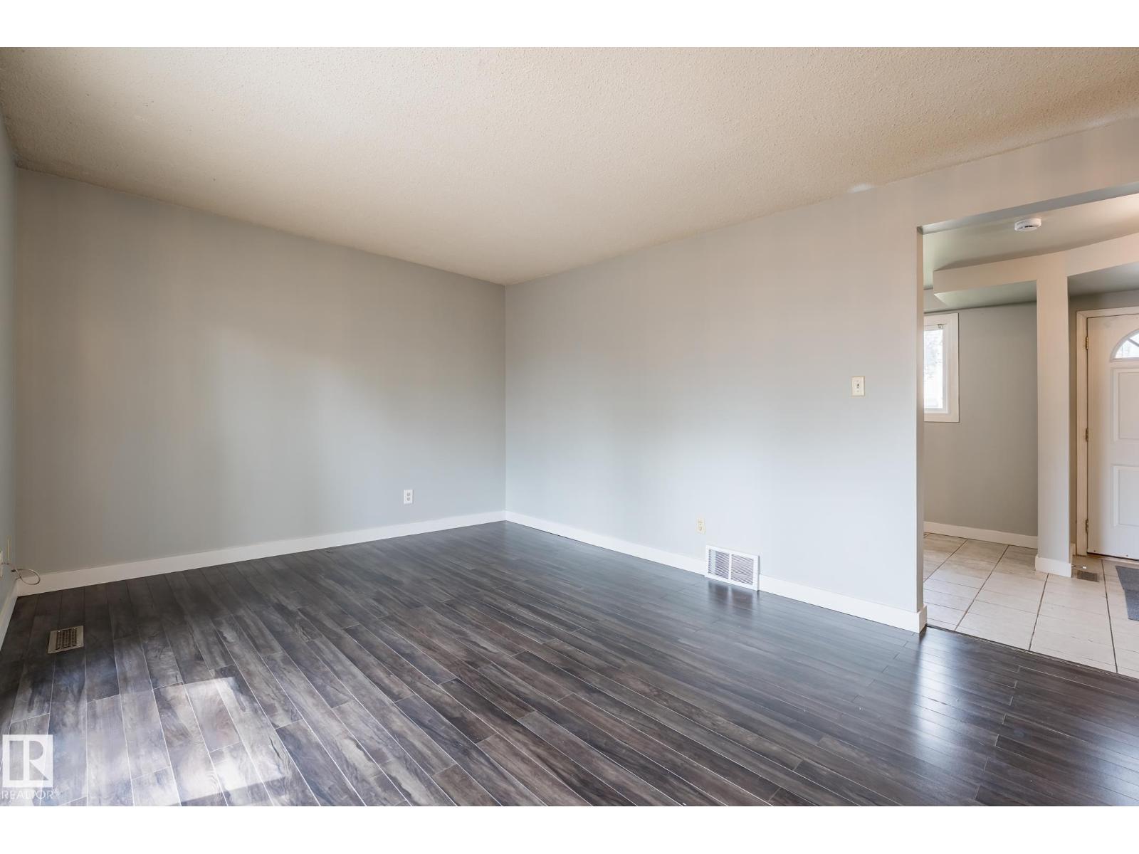 1691 Lakewood Road South NW NW