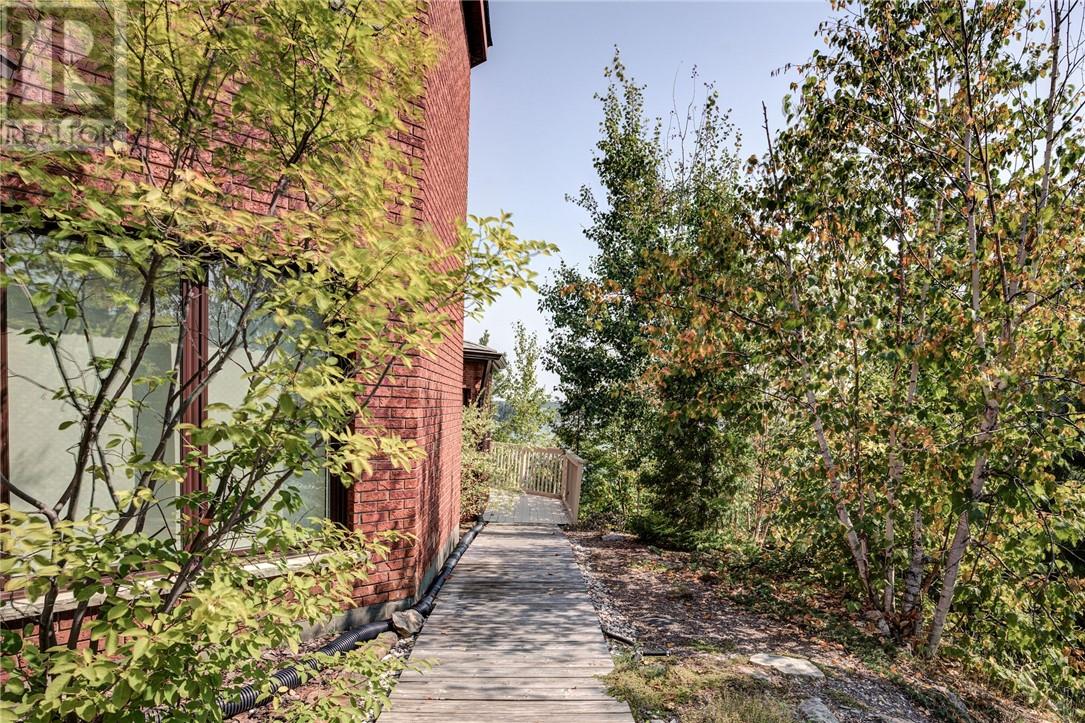 1380 Keast Drive