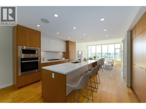 778 ARTHUR ERICKSON PLACE West Vancouver BC V7T0B6