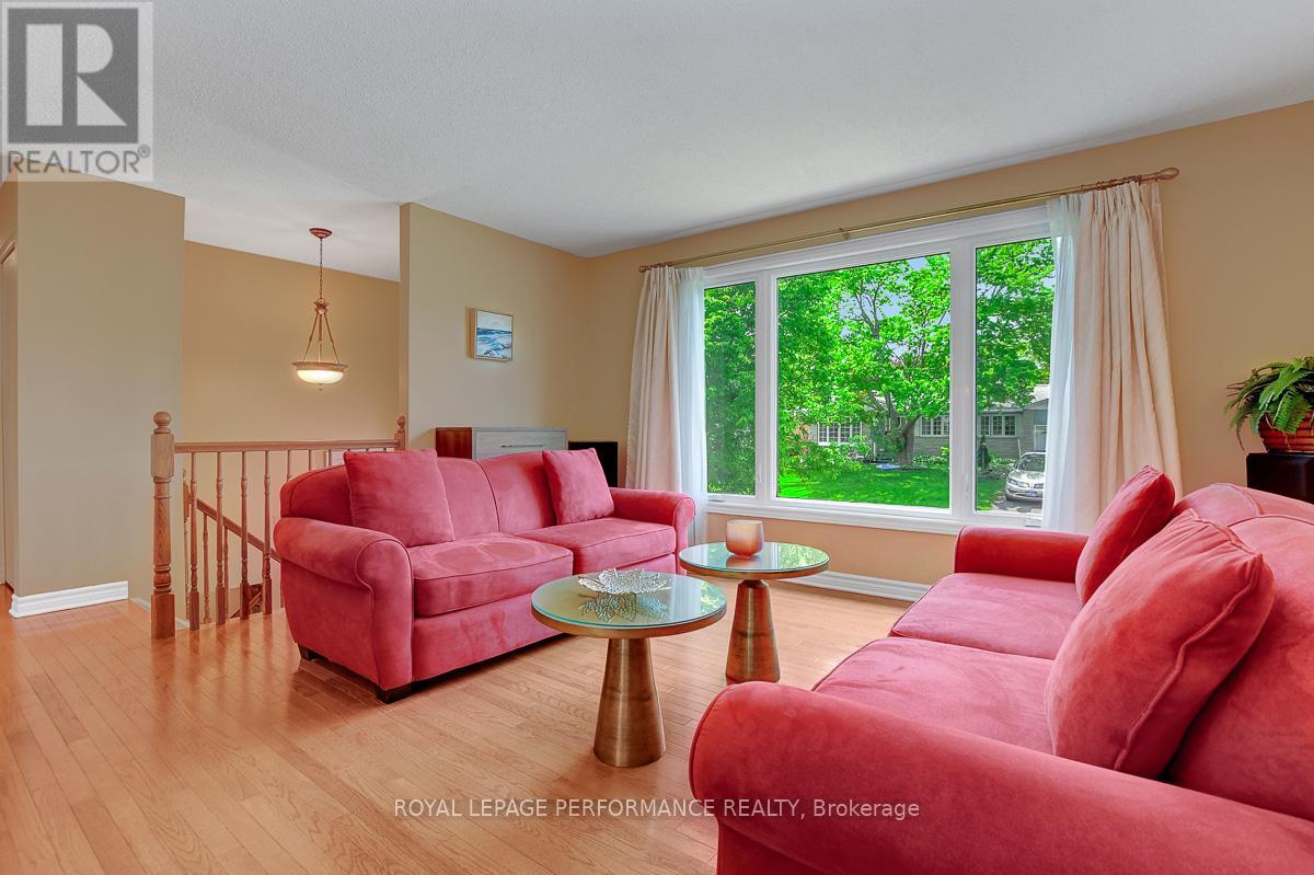 5 VERONICA PLACE