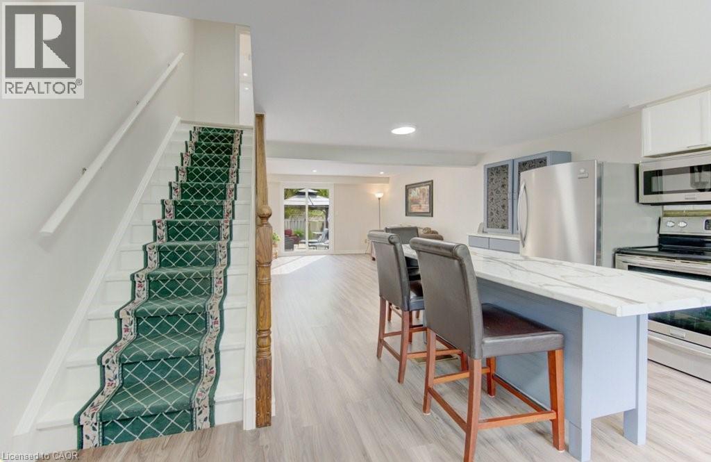 455 BOETTGER Place