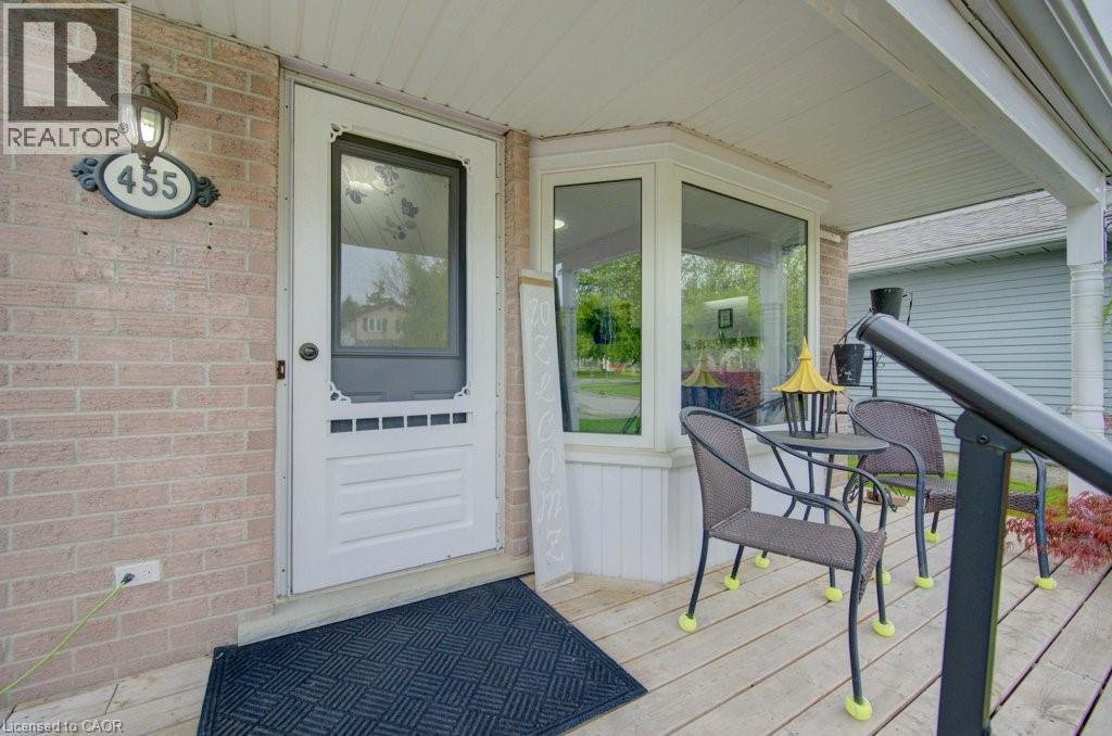 455 BOETTGER Place