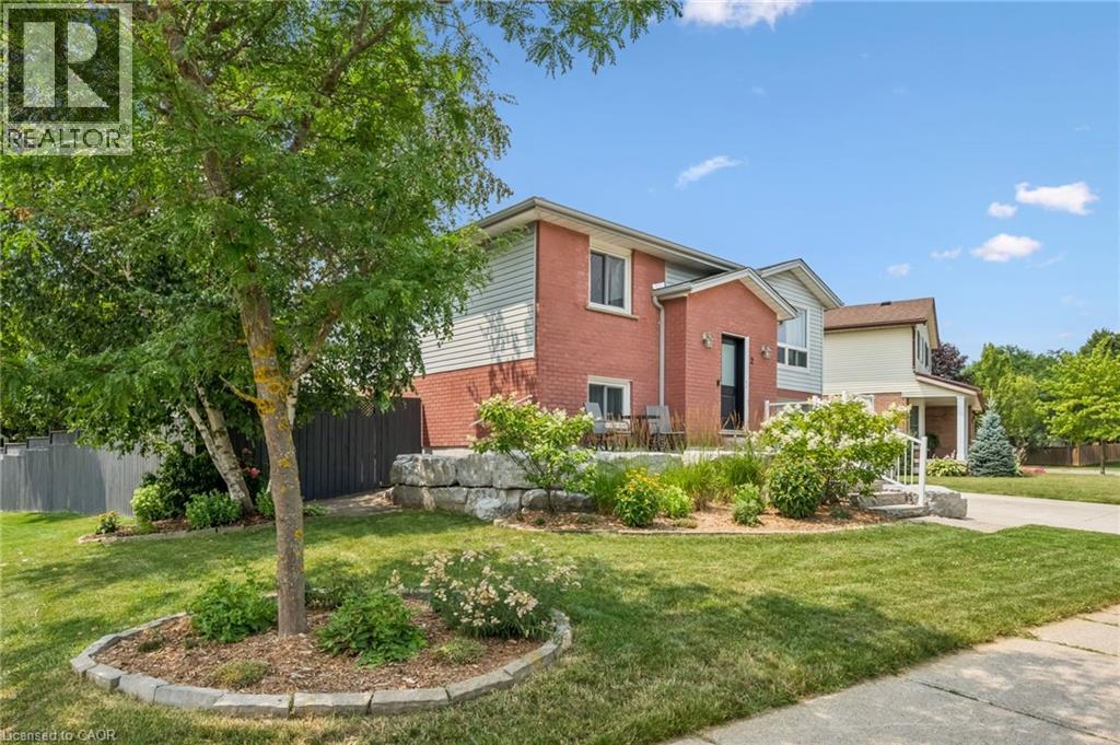 2 NEWBURY Drive