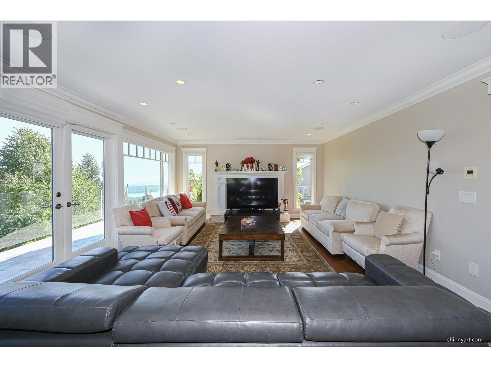 1444 SANDHURST PLACE