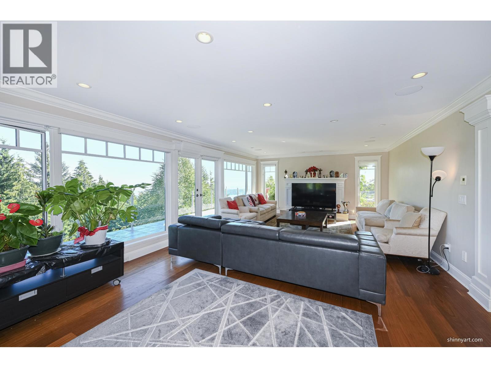 1444 SANDHURST PLACE