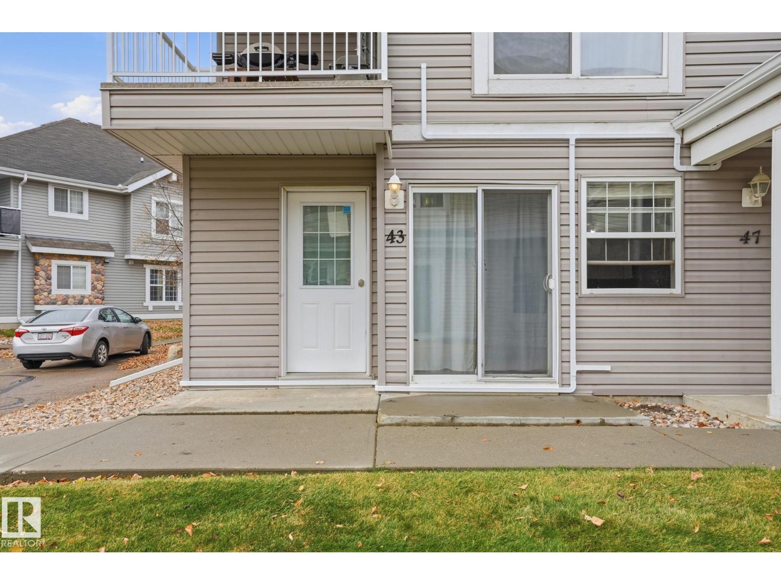 #43 150 EDWARDS DR SW