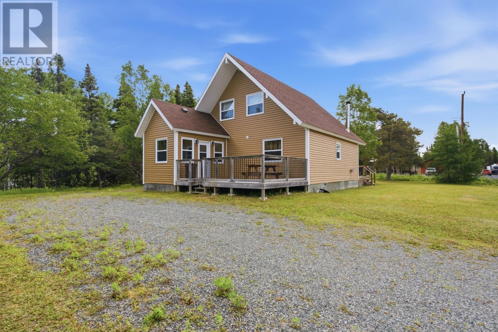 11 Pinetree Road
