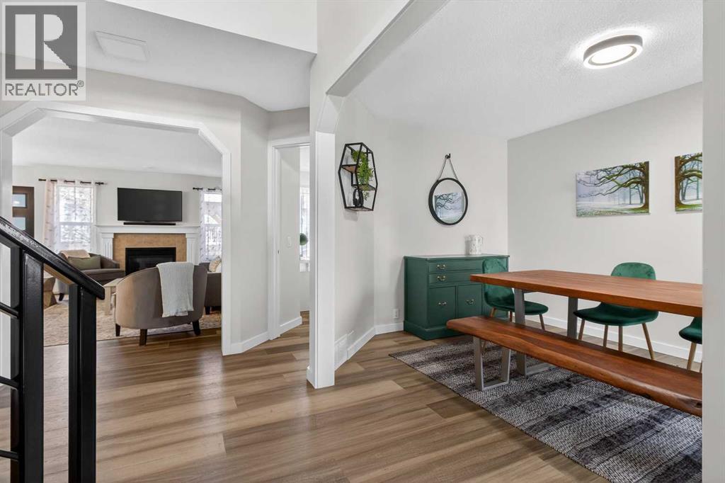 238 Mt Douglas Court SE