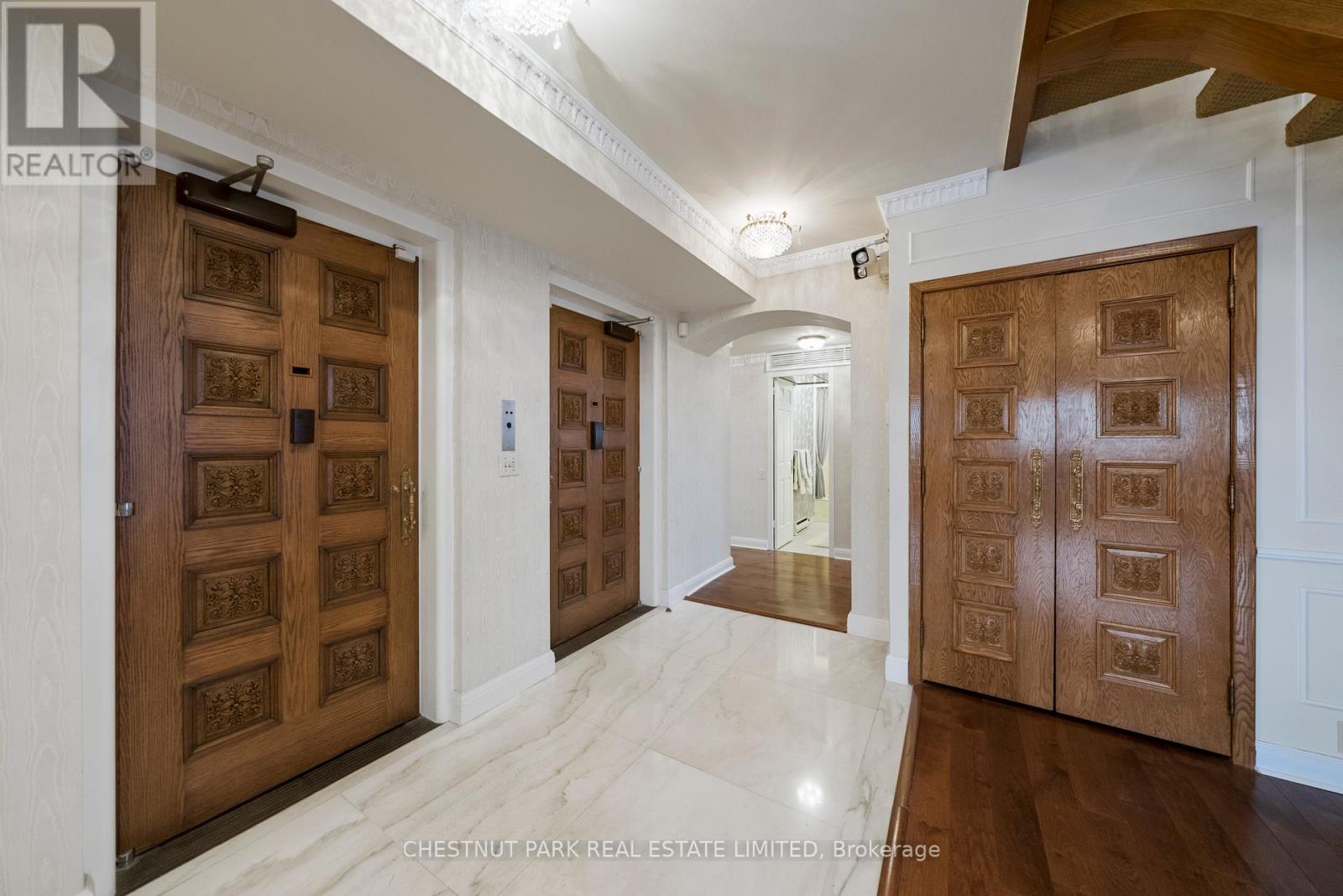 PH 1 - 2600 BATHURST STREET