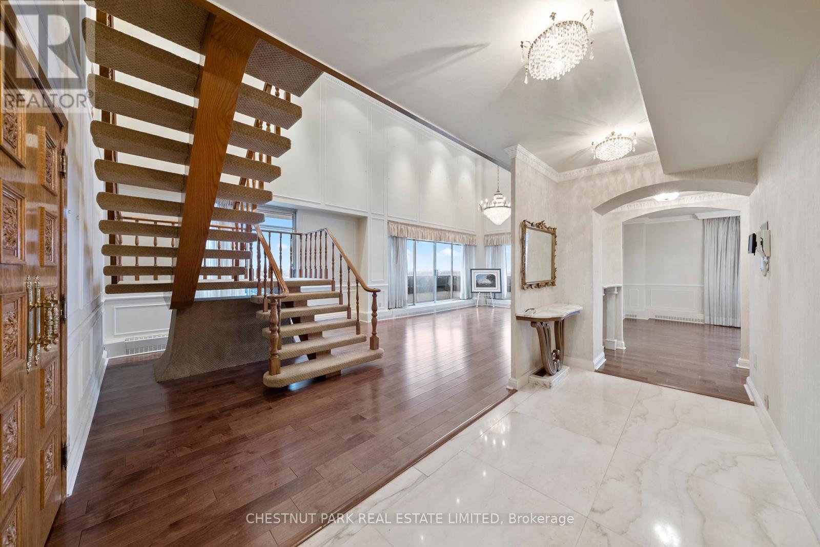 PH 1 - 2600 BATHURST STREET