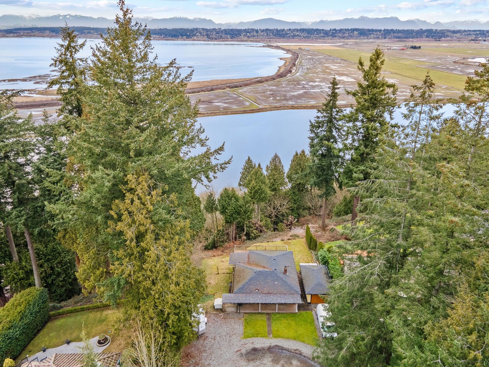 13021 CRESCENT ROAD