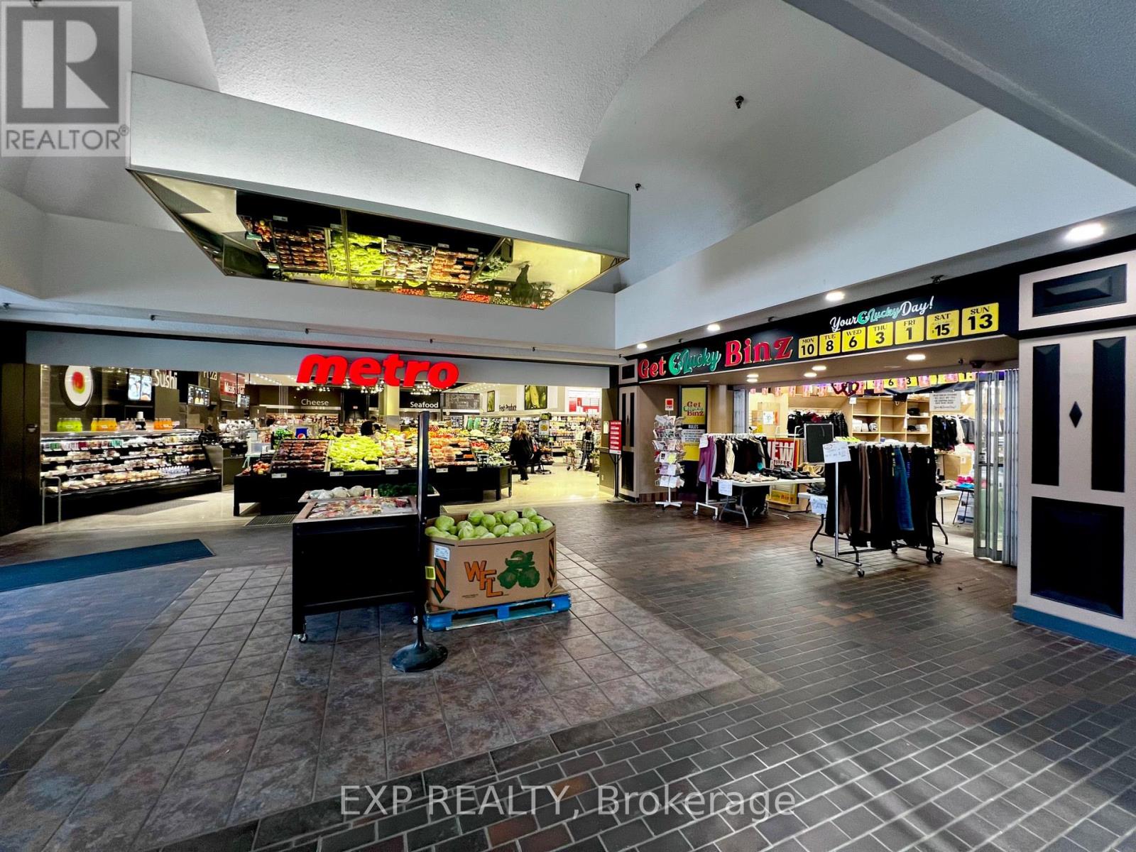 2 - 301 OXFORD STREET W