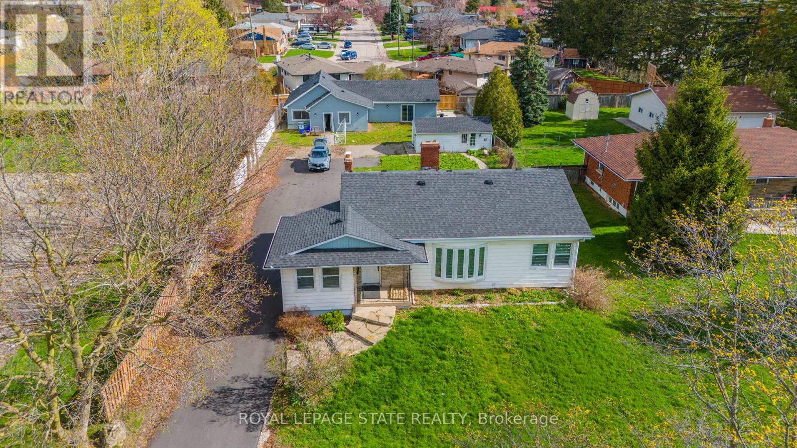 251 KING STREET E