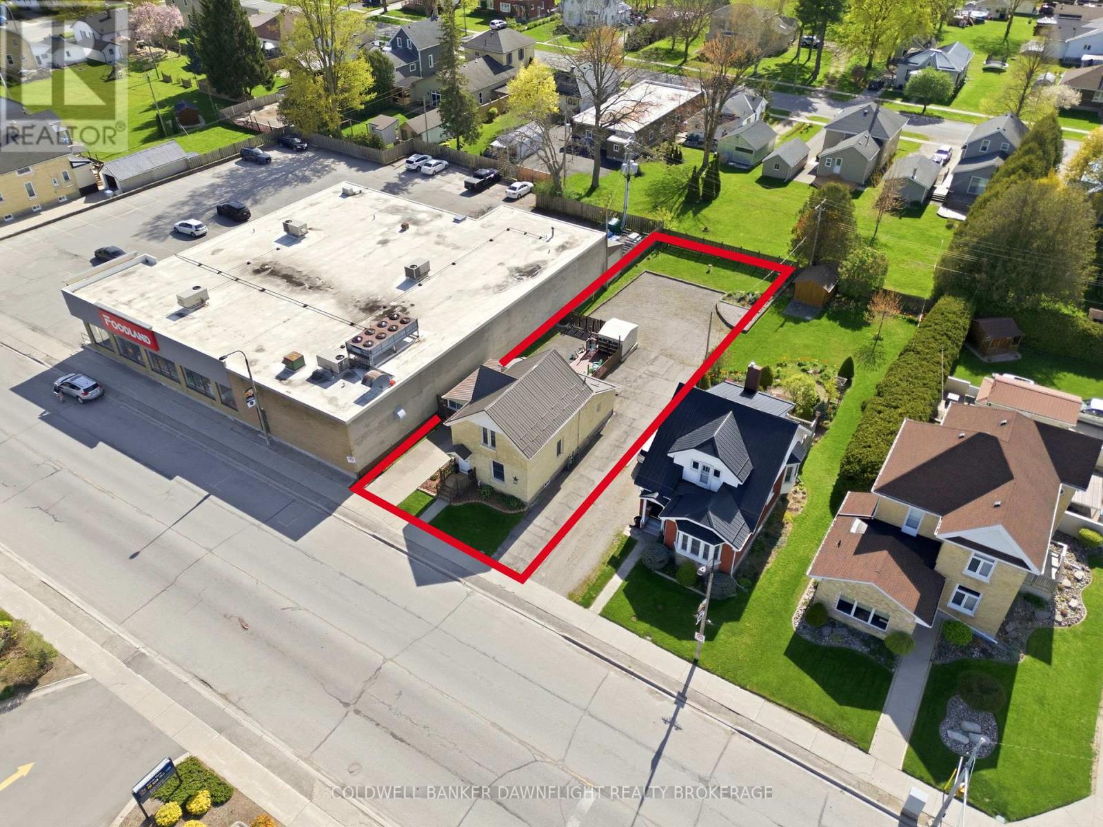 221 MAIN STREET S