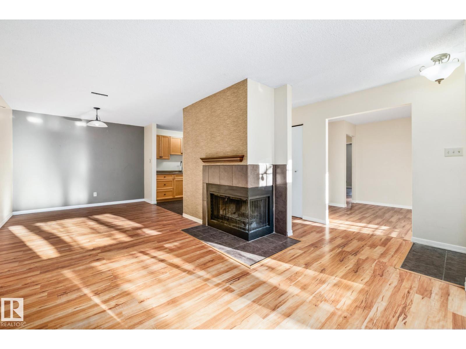 #136 70 WOODLANDS RD