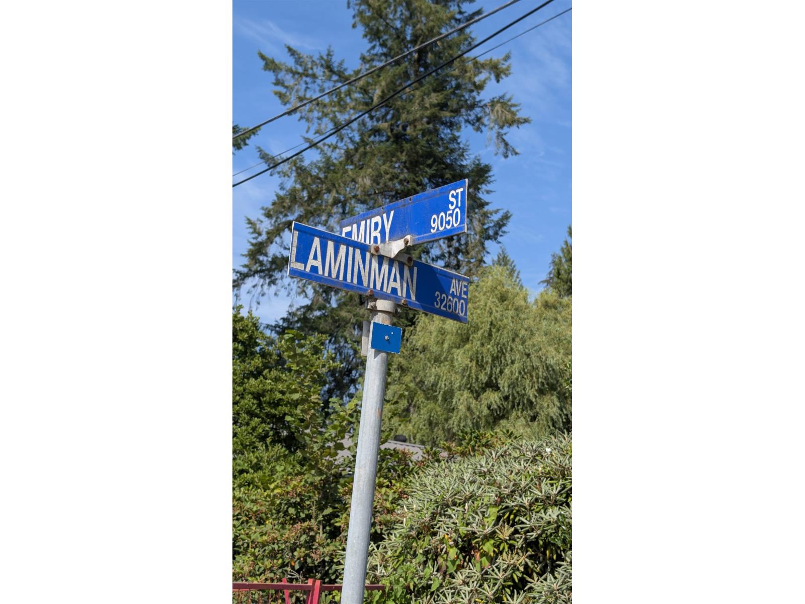 LT.2 9127 EMIRY STREET
