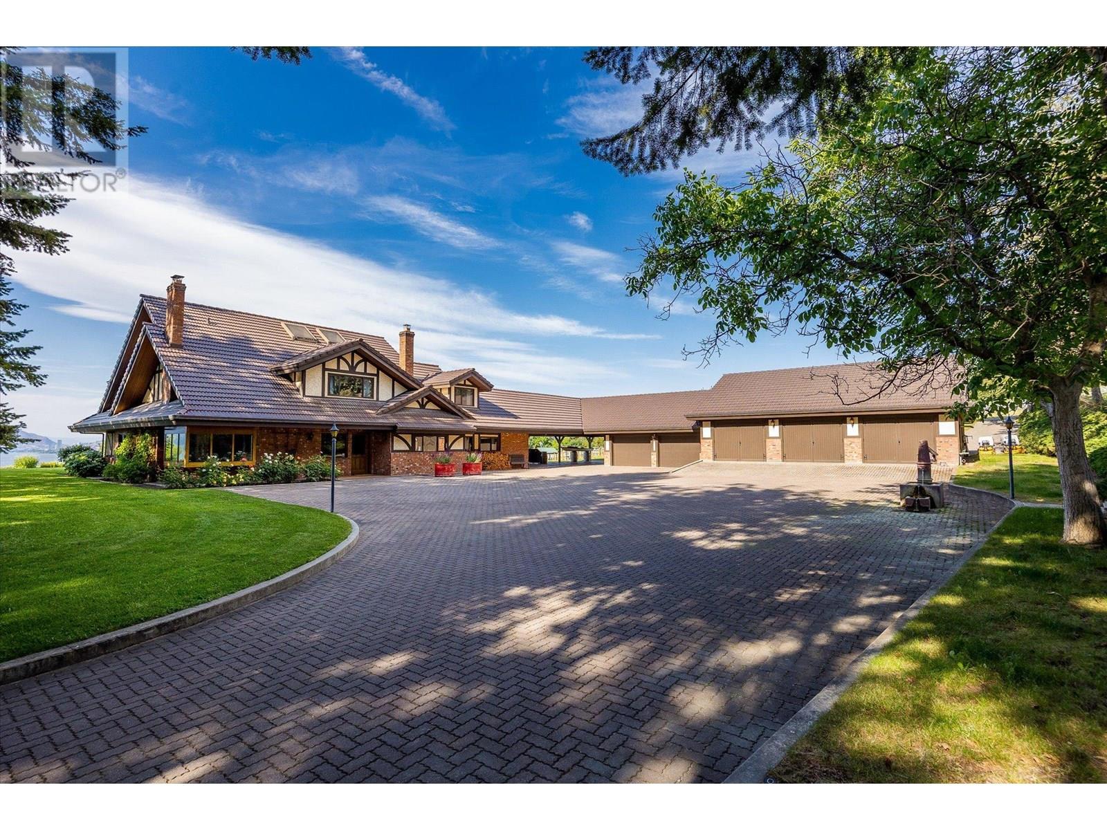 4855 Chute Lake Road