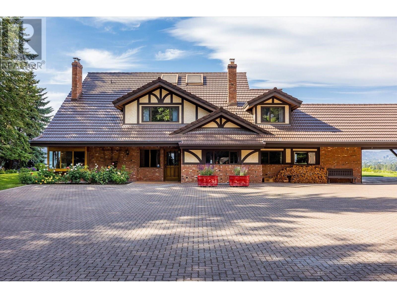 4855 Chute Lake Road