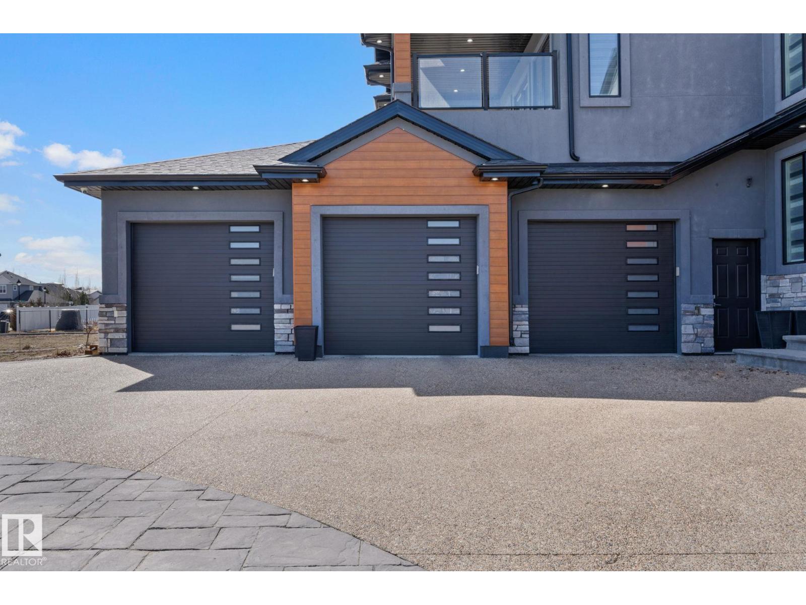 916 166 AV NE