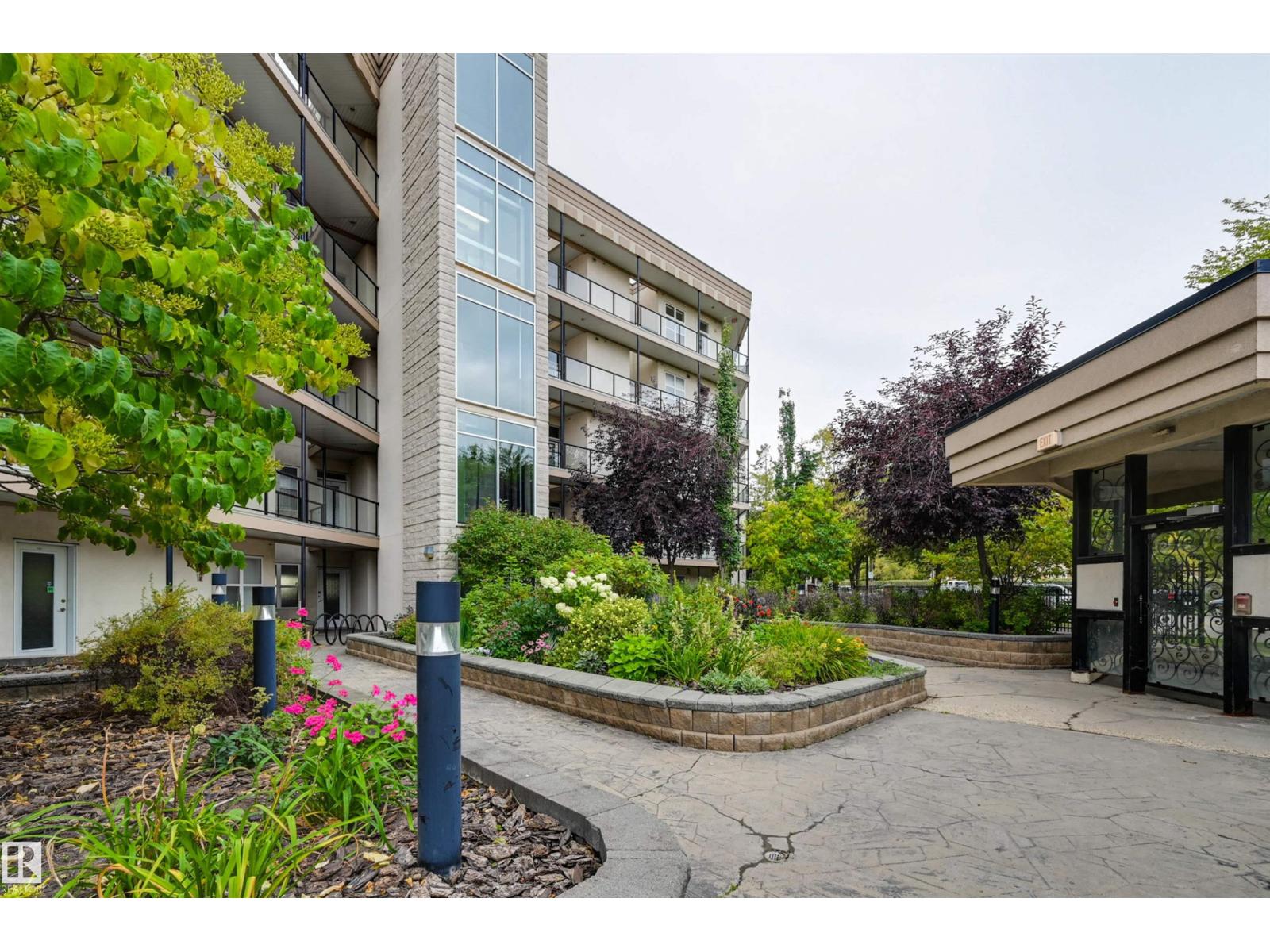 #511 9503 101 AV NW