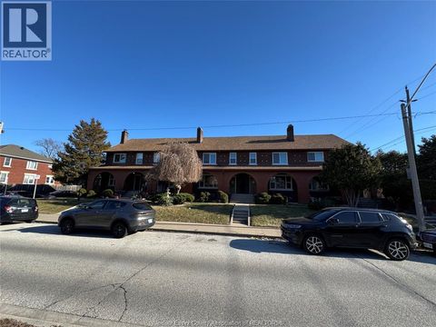 655-91 GILES Windsor ON N9A4E3