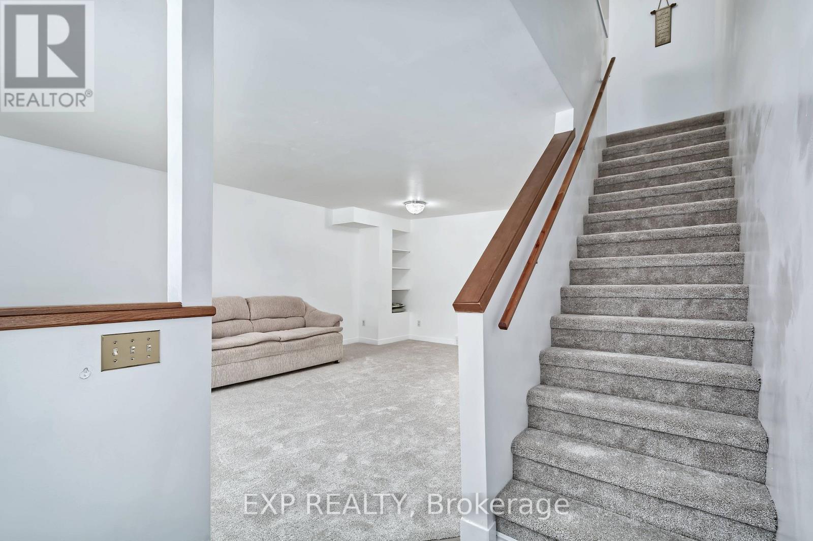 38 - 1430 JALNA BOULEVARD