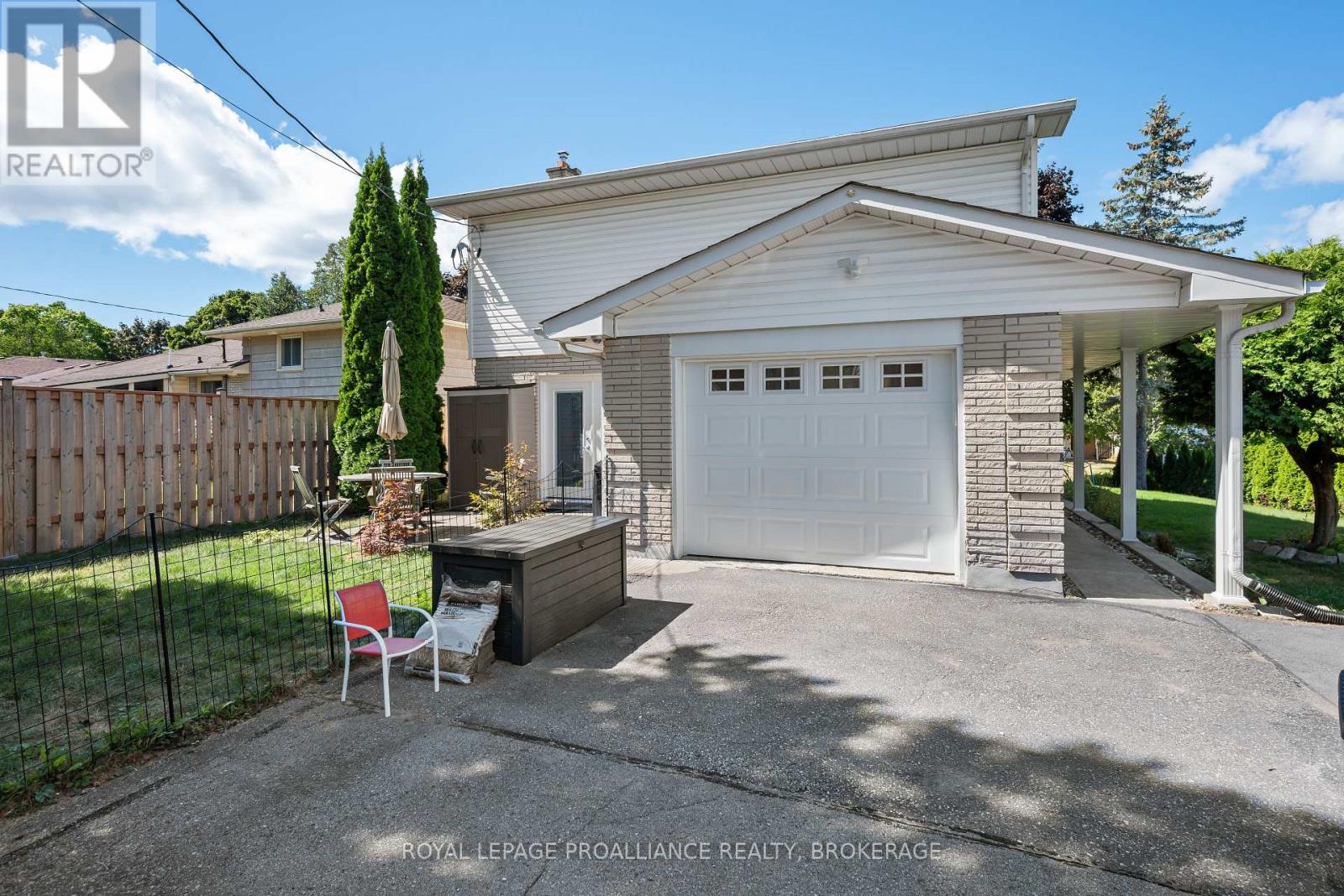 228 ROBERT WALLACE DRIVE