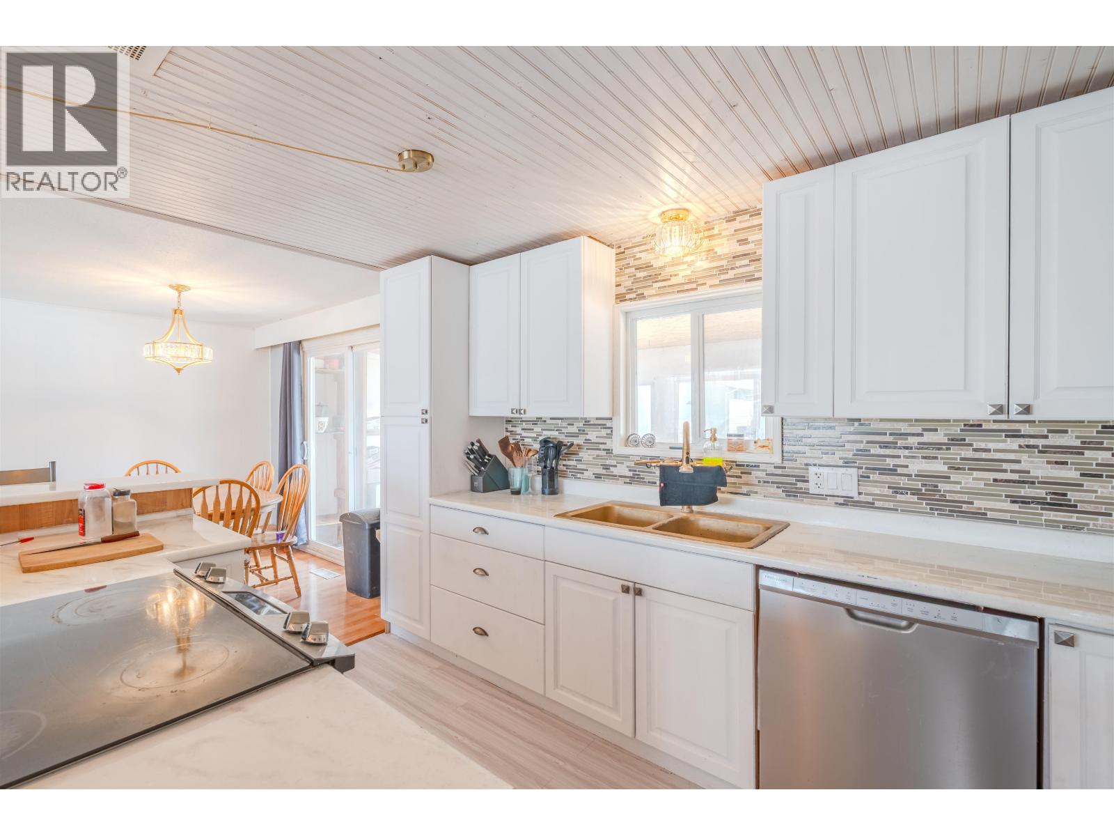 287 ELM AVENUE
