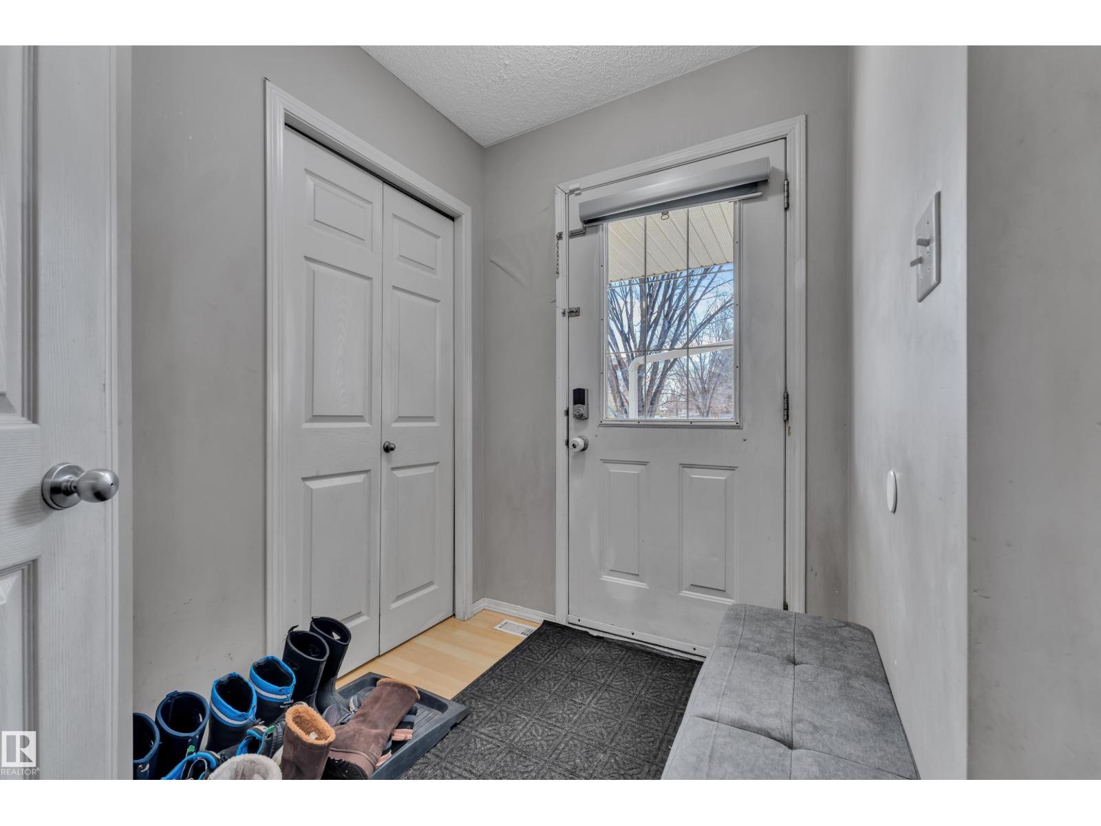 #64 4350 23 ST NW