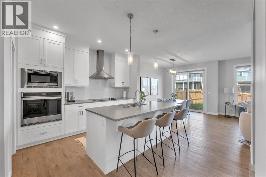 73 Calhoun Crescent NE