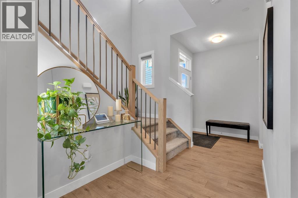 73 Calhoun Crescent NE