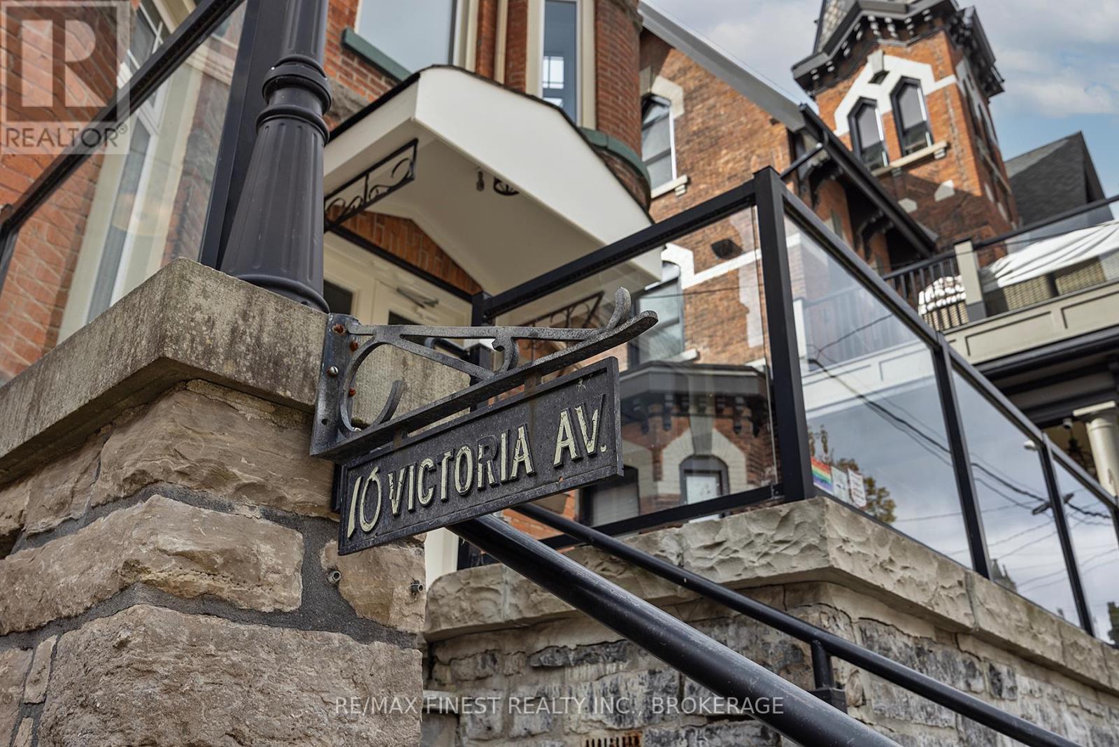 10 VICTORIA AVENUE