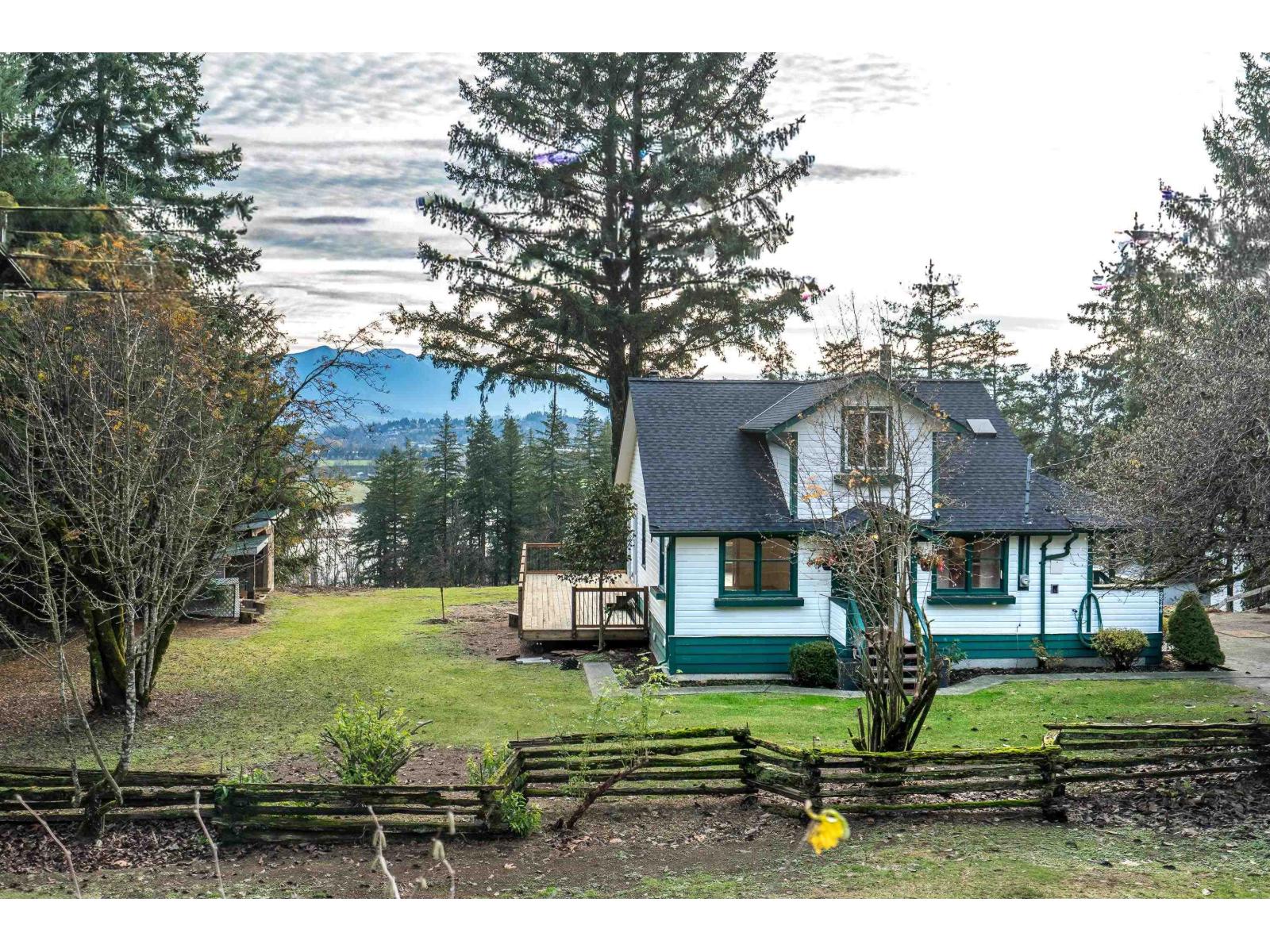 2344 LOUGHEED HIGHWAY|Mt Woodside