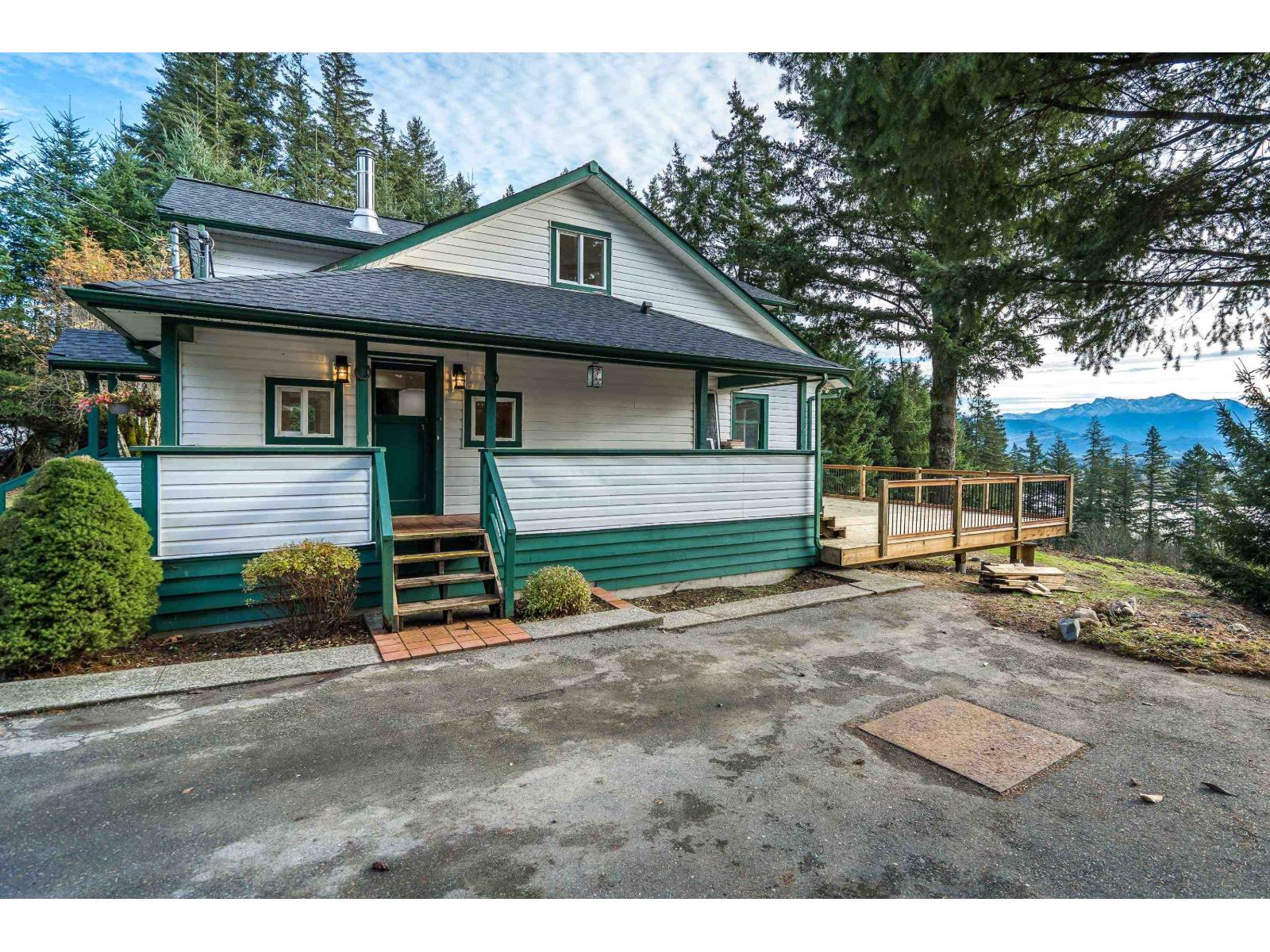 2344 LOUGHEED HIGHWAY|Mt Woodside