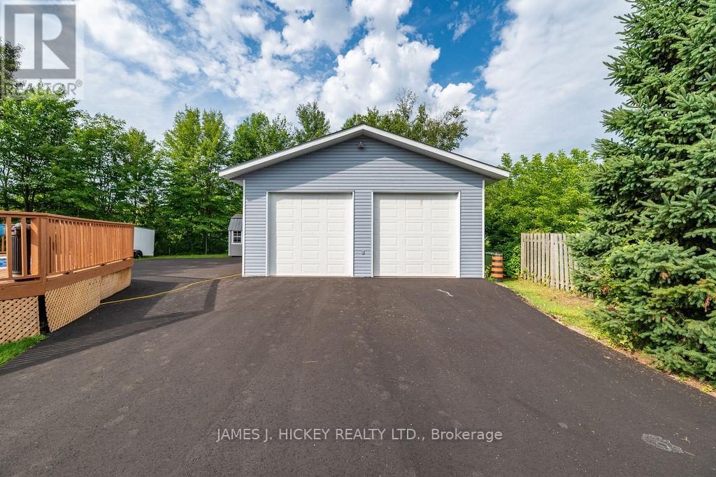 1108 BOUNDARY ROAD