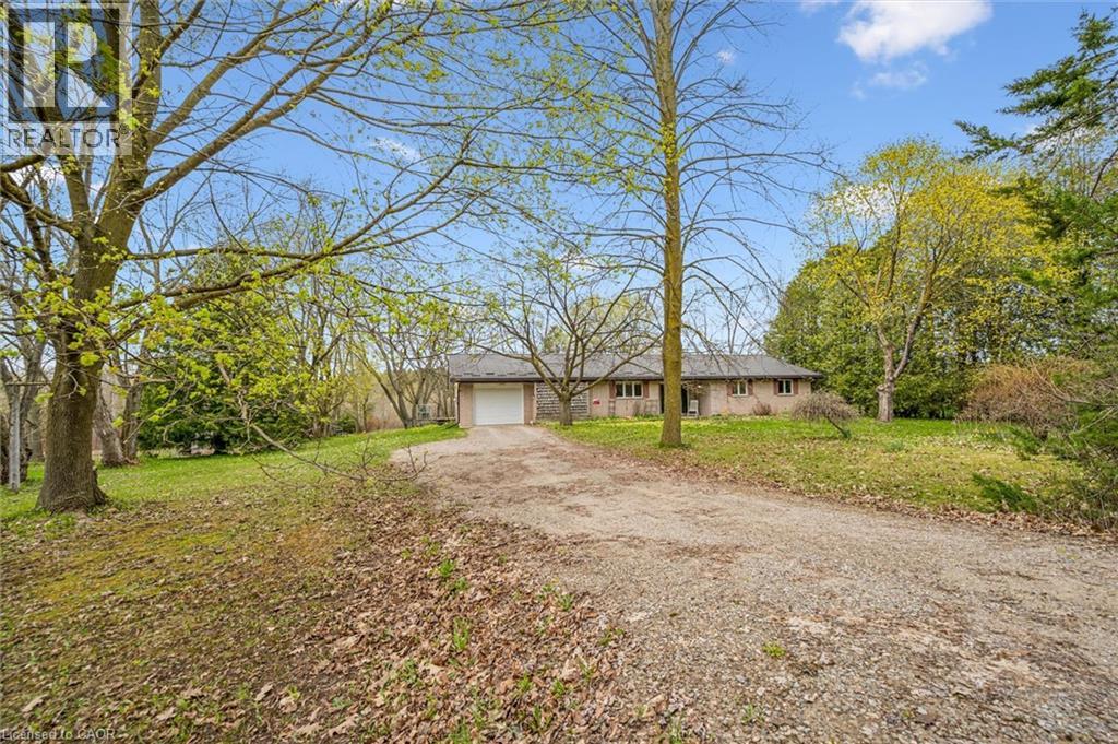 8420 ERAMOSA-GARAFRAXA Townline