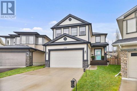 172 Reunion Close NW Airdrie AB T4B0G9