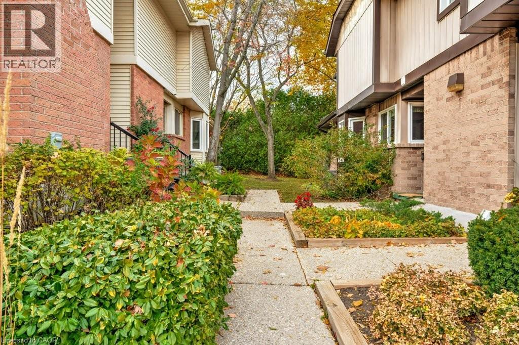 1509 UPPER MIDDLE Road Unit# 4