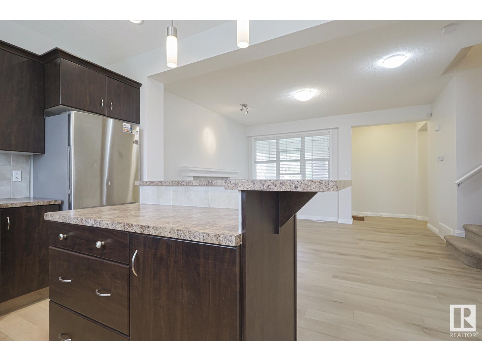 2533 COLE CR SW