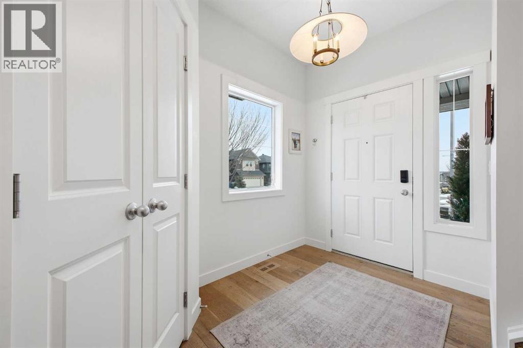 272 Nolanshire Point NW