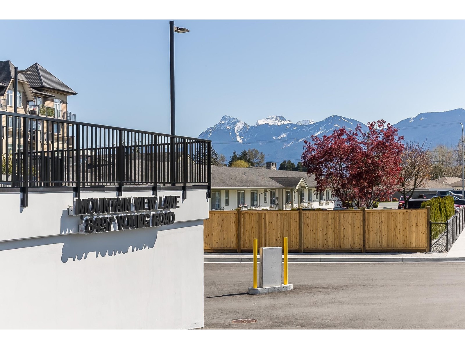 315 8497 YOUNG ROAD|Chilliwack Proper South