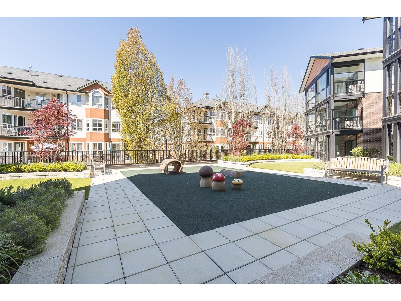 315 8497 YOUNG ROAD|Chilliwack Proper South