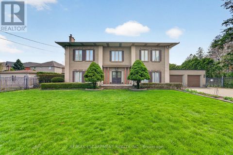 213 STONE CHURCH ROAD W Hamilton (Sheldon) ON L9B1A2